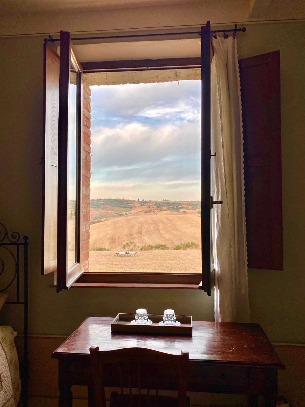 Blick auf dem Fenster des Agriturismo Il Rigo in der Toskana